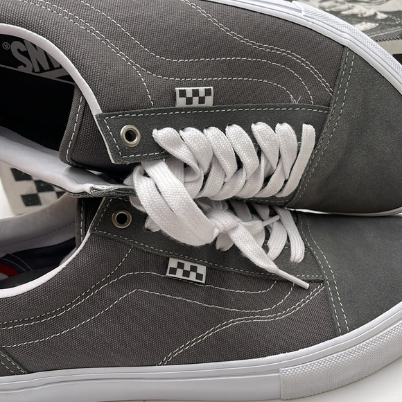 Vans Men’s Skate Old Skool 
Pewter/True White
VN0A5FCB195 Sneakers - Picture 14 of 16